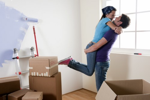 Practical storage access for moving and business use in Colindale